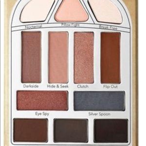 PRETTY VULGAR COSMETICS
Eyeshadow Palette
Nightingale